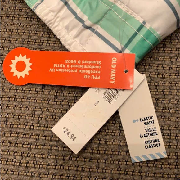 Men’s Old Navy Swim Trunks - Picture 4 of 4